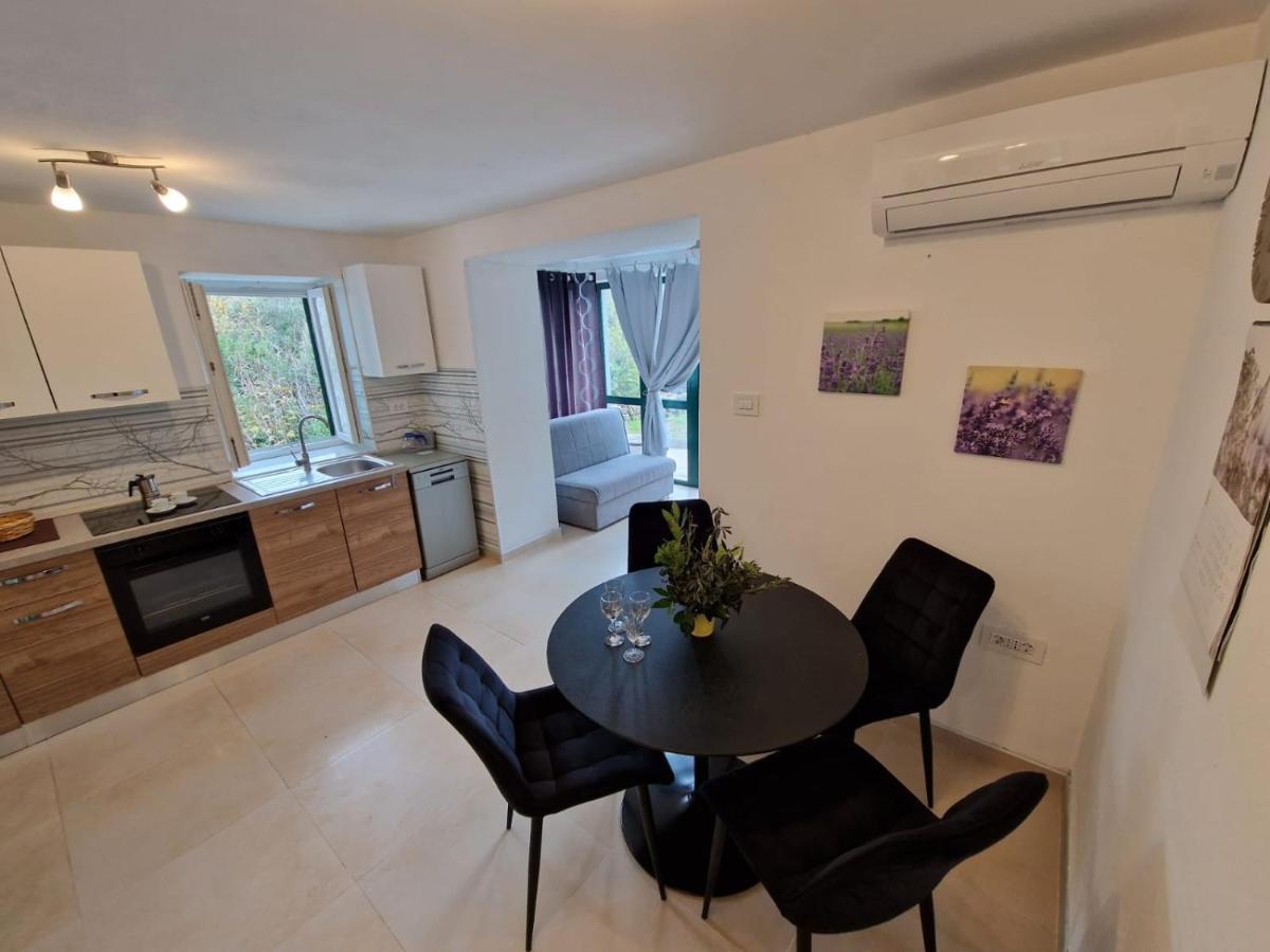 Lavanda Apartman 1 ツレス エクステリア 写真